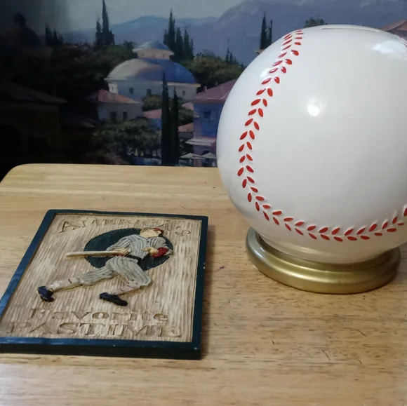 DC Comics (F.A.B) Superman Piggy Bank with Stopper.⚾🚵🚴⛳🏀⚽🎾🎱🏈🏂🏊🏄🎣🎯🎲🎮 - Picture 8 of 14